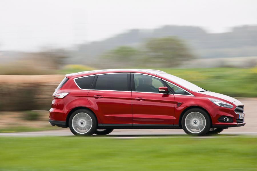  Ford S-Max 2015 года  (фото 3 из 30)